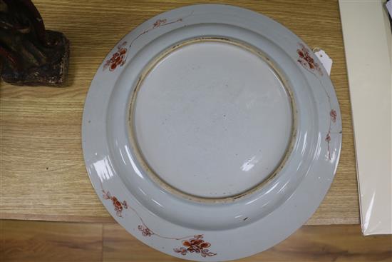 A Chinese Qianlong Imari pattern charger